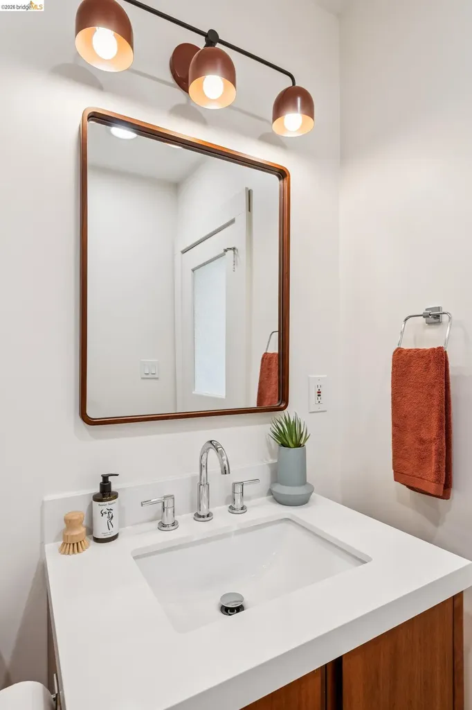5439 Barrett Avenue El Cerrito CA 94530