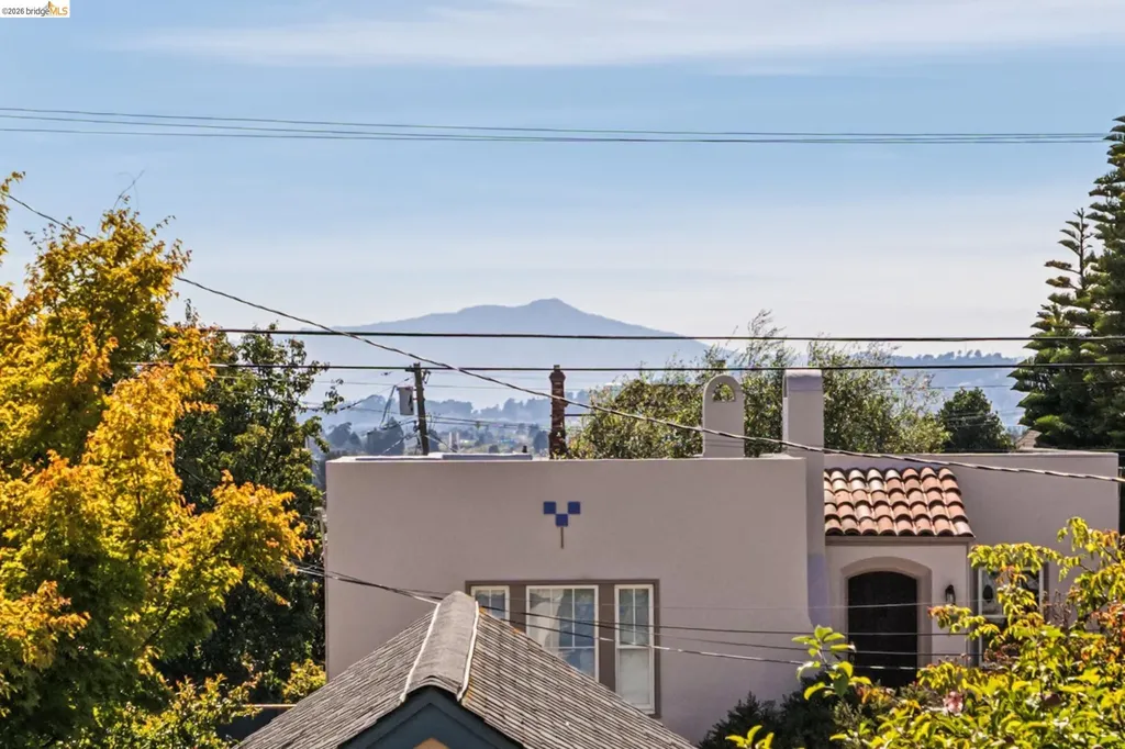 5439 Barrett Avenue El Cerrito CA 94530