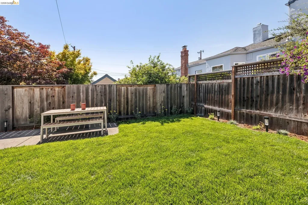 5439 Barrett Avenue El Cerrito CA 94530