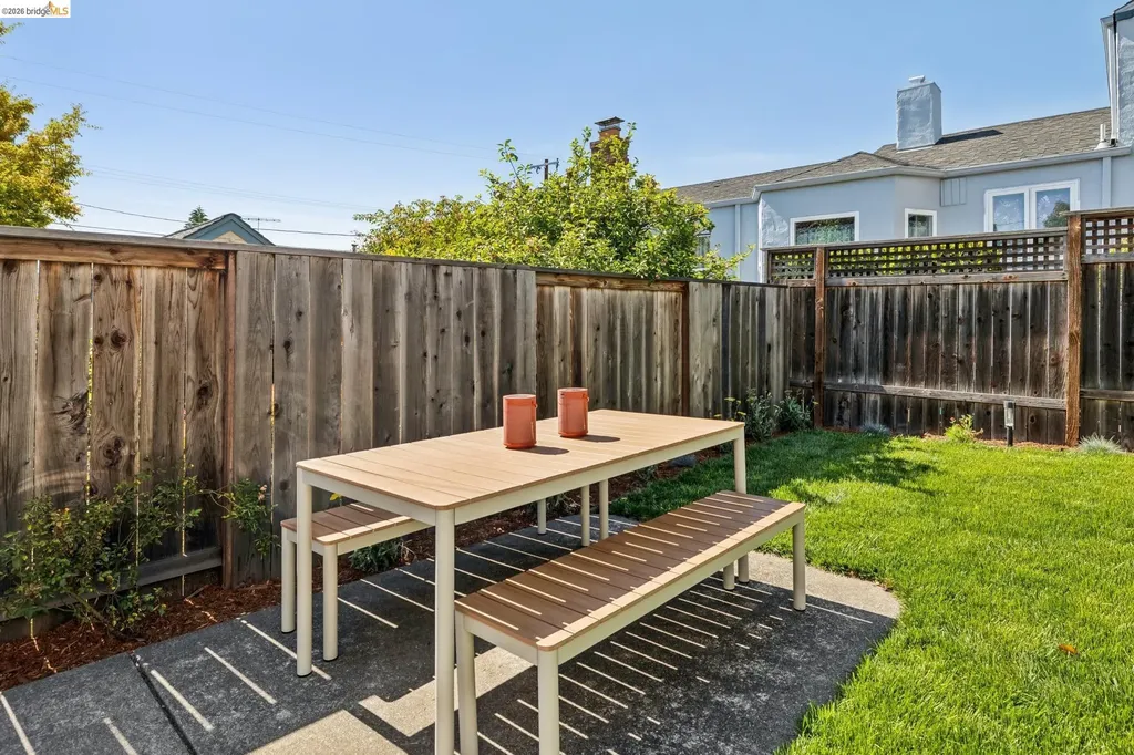 5439 Barrett Avenue El Cerrito CA 94530