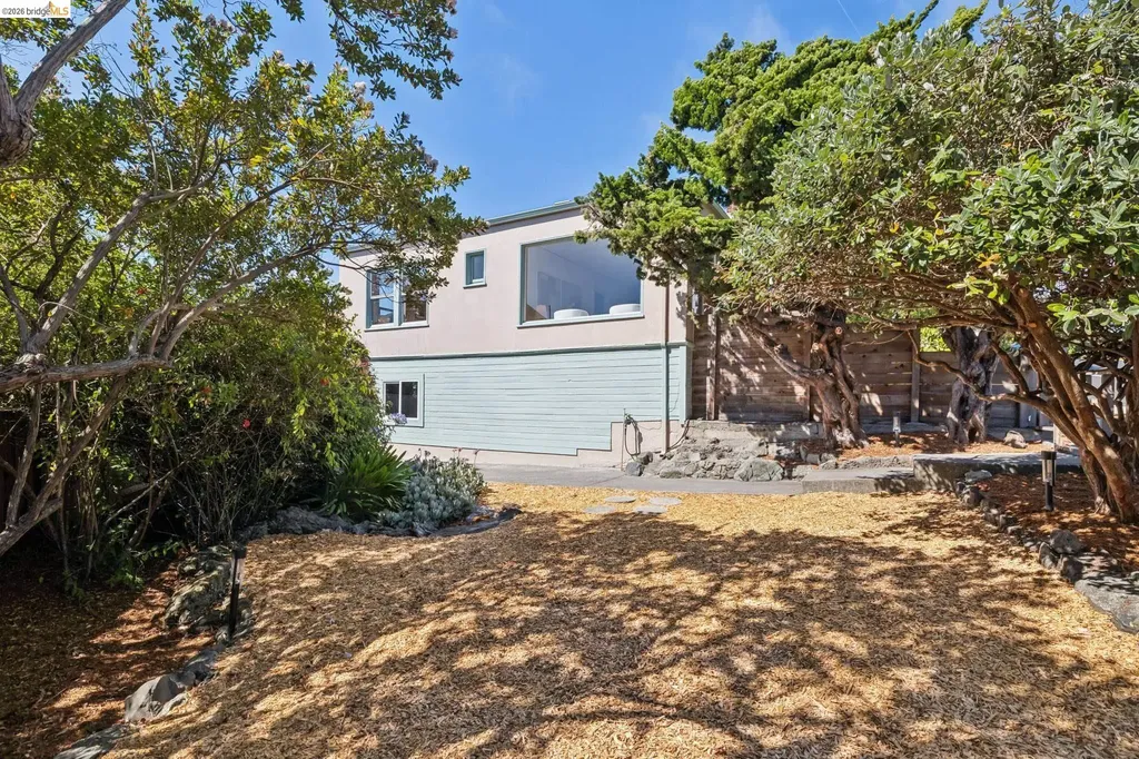 5439 Barrett Avenue El Cerrito CA 94530