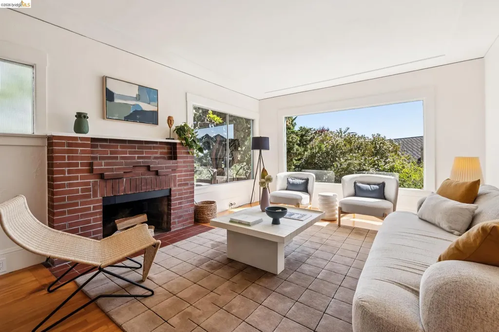 5439 Barrett Avenue El Cerrito CA 94530