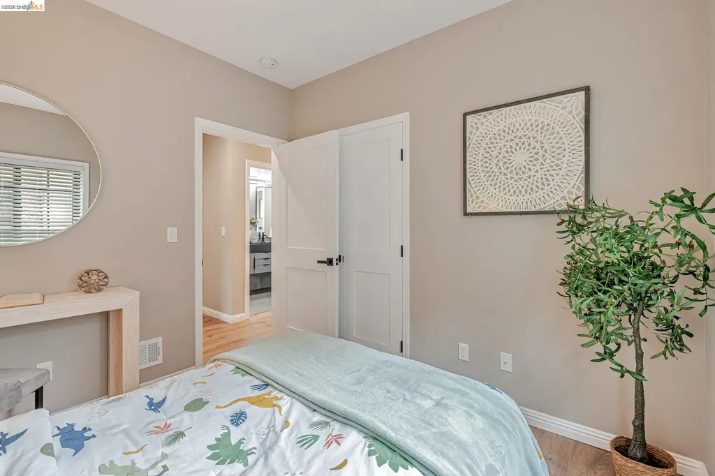 2443 13th Avenue Oakland CA 94606