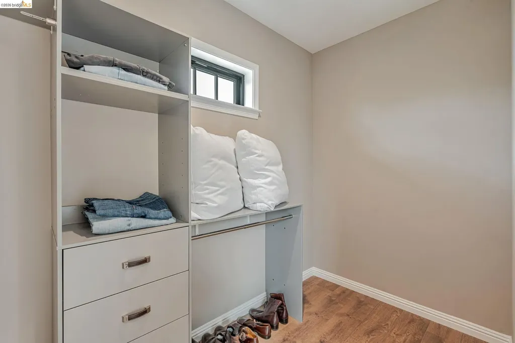 2443 13th Avenue Oakland CA 94606