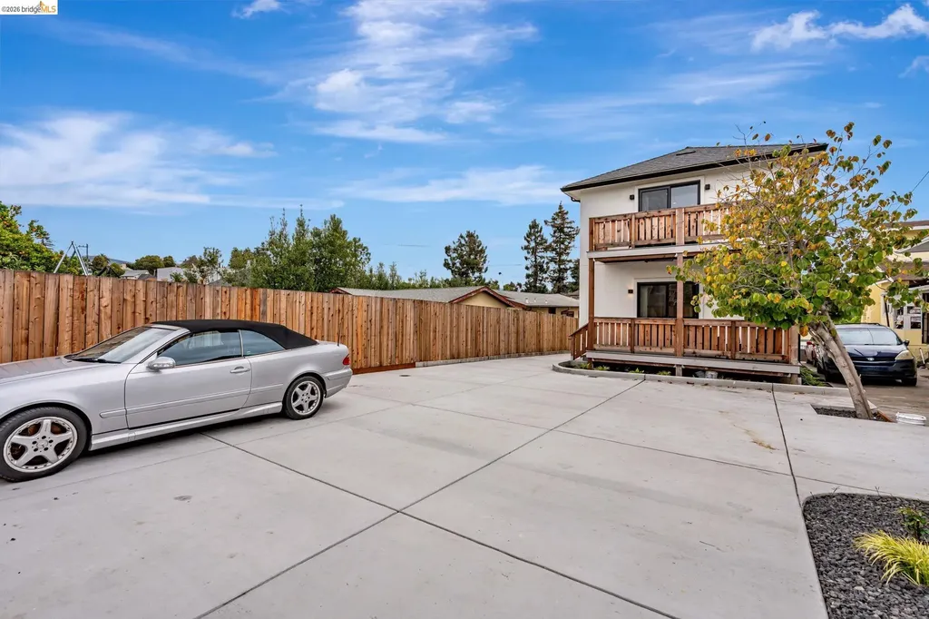 2443 13th Avenue Oakland CA 94606