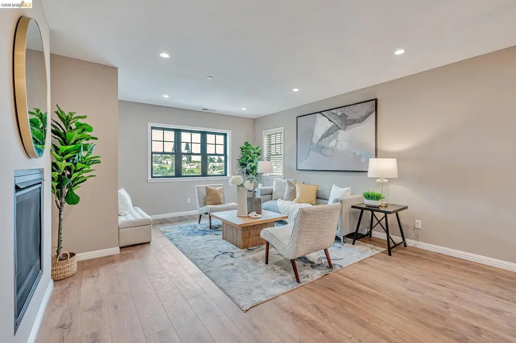 2443 13th Avenue Oakland CA 94606