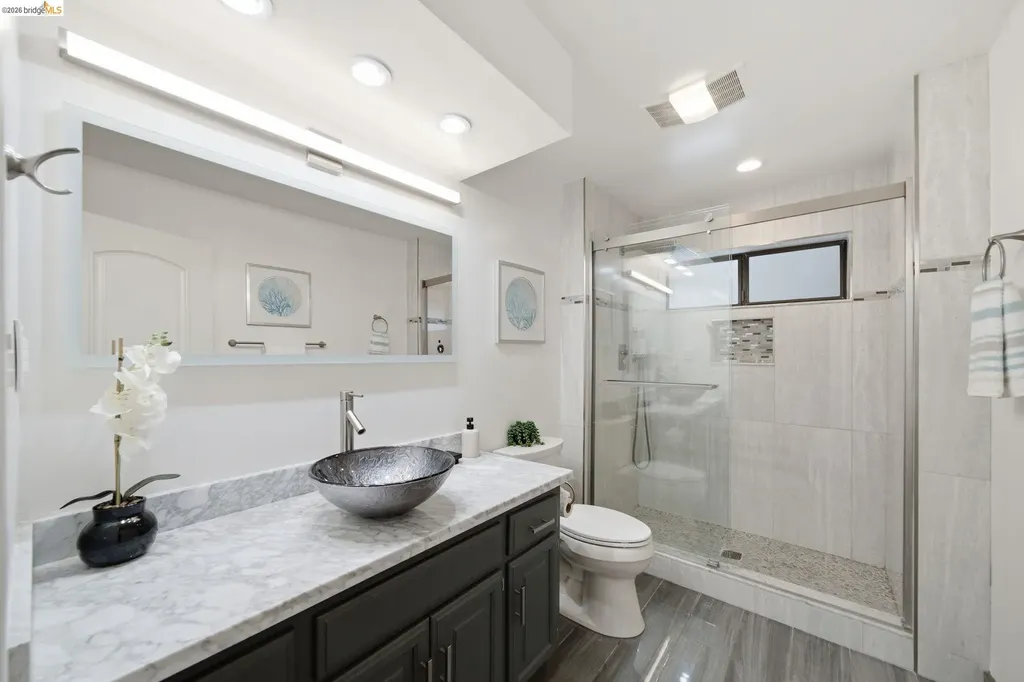 11133 Golf Links Road Oakland CA 94605