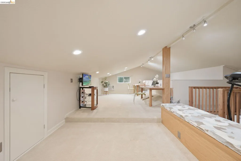 11133 Golf Links Road Oakland CA 94605