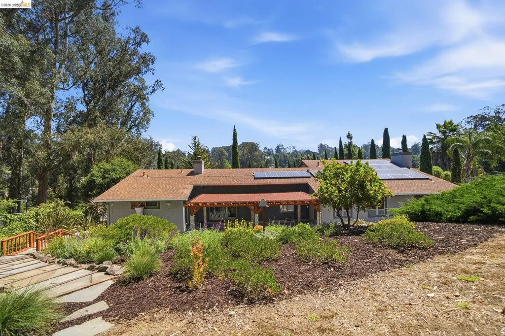 11133 Golf Links Road Oakland CA 94605