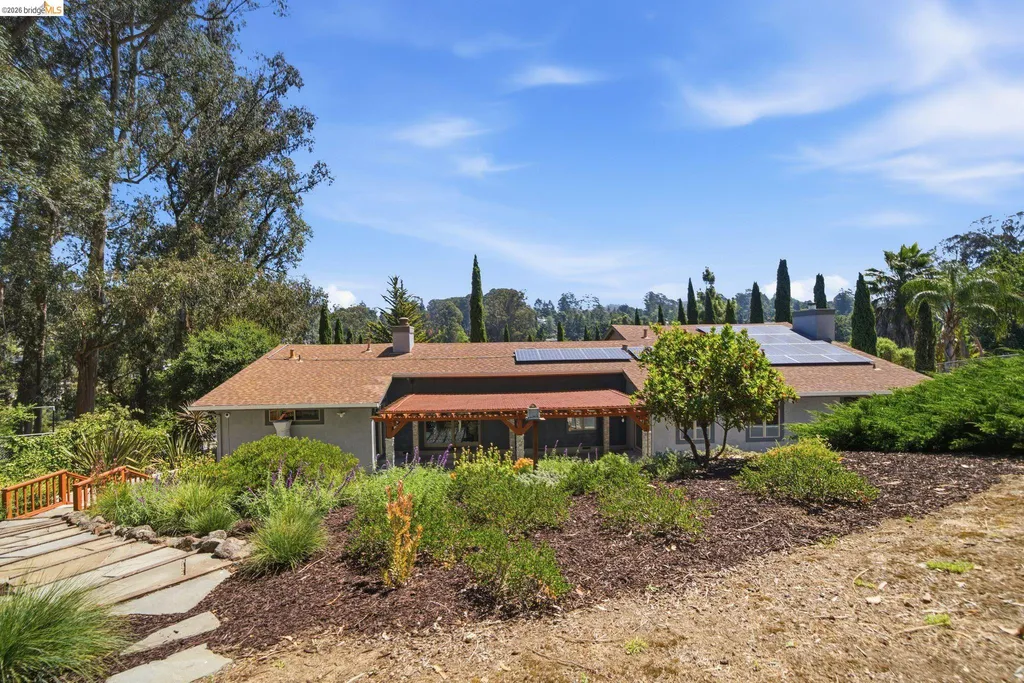 11133 Golf Links Road Oakland CA 94605