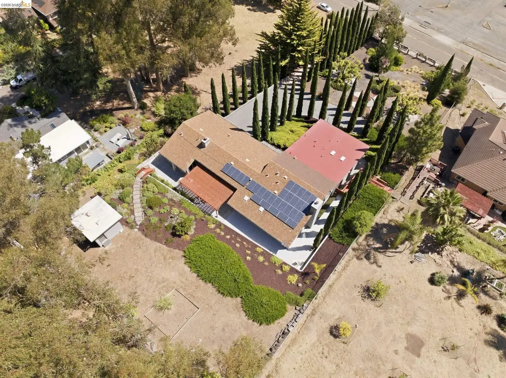 11133 Golf Links Road Oakland CA 94605