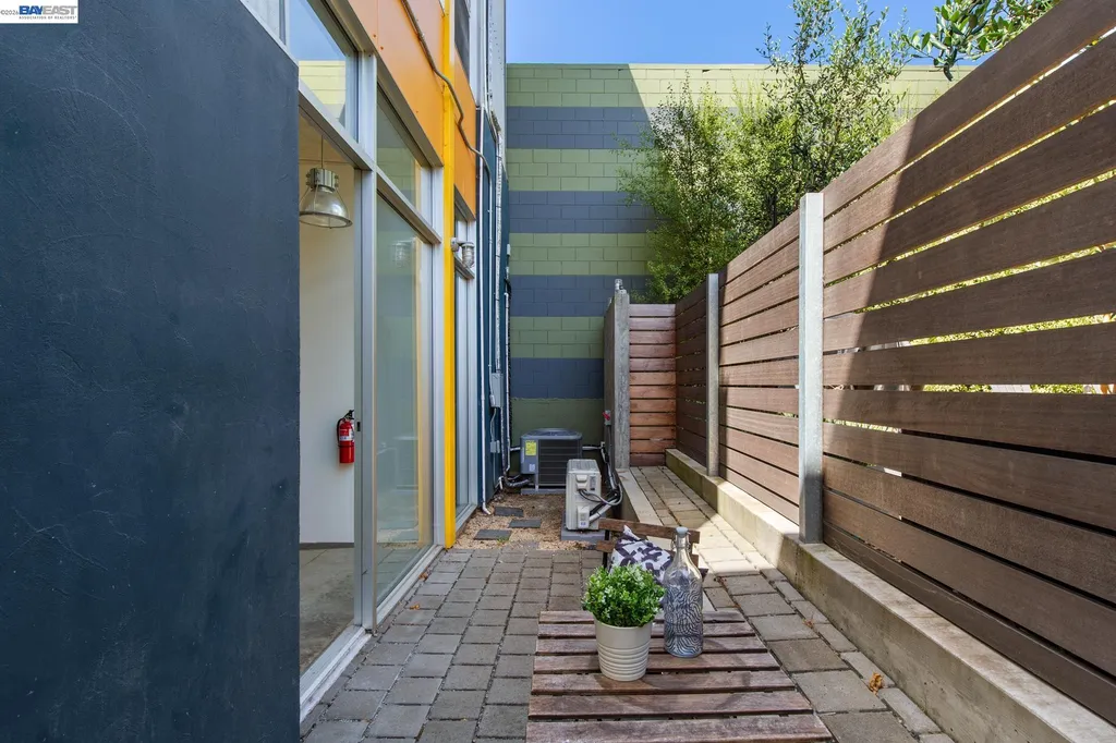 755 Folger Avenue Berkeley CA 94710