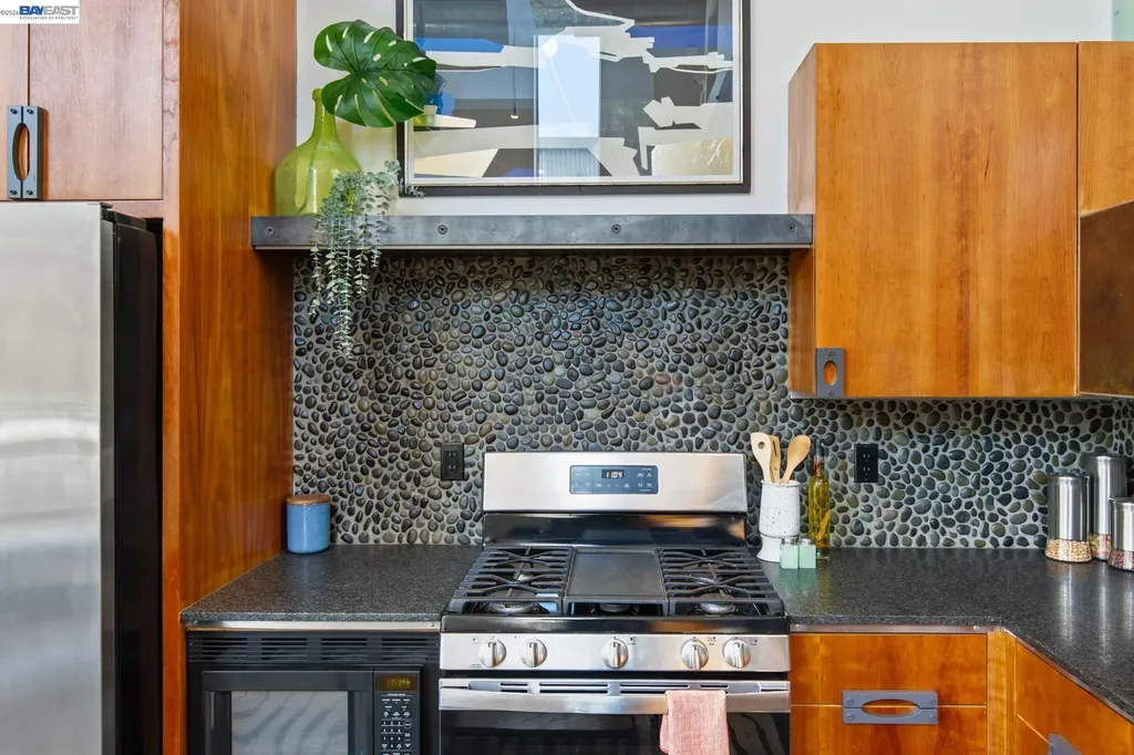 755 Folger Avenue Berkeley CA 94710