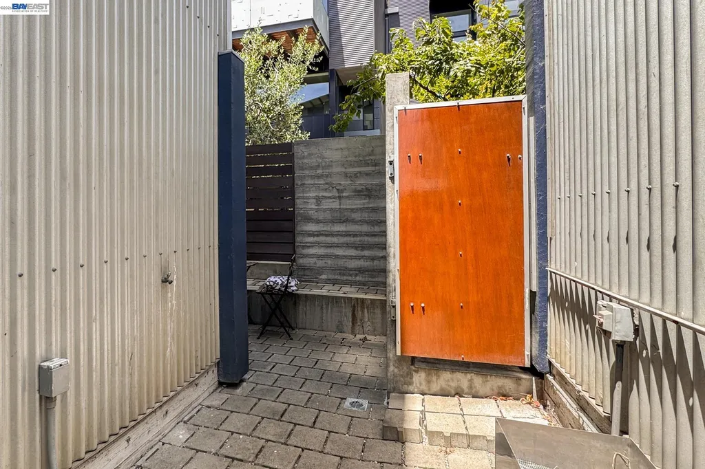 755 Folger Avenue Berkeley CA 94710