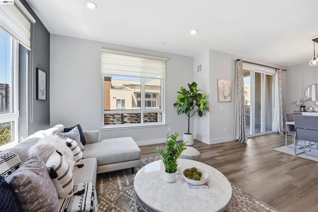 2339 Kinetic Common Fremont CA 94539