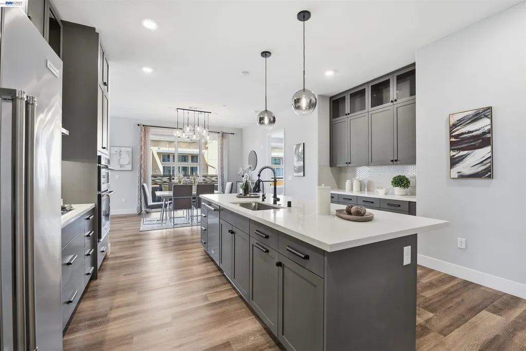 2339 Kinetic Common Fremont CA 94539