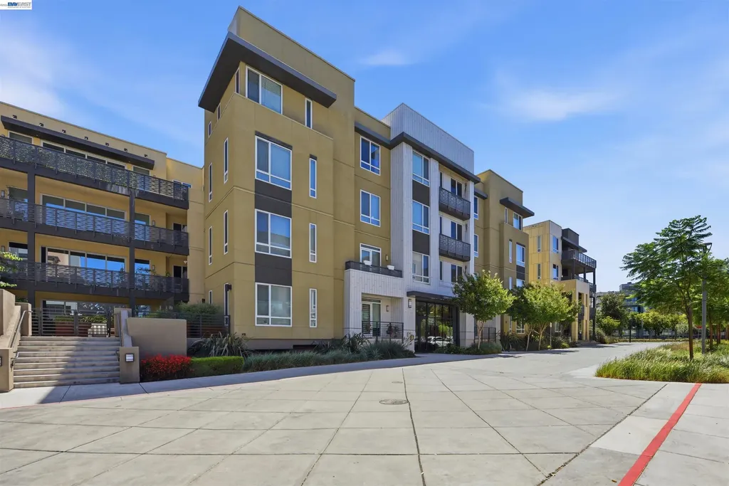 2339 Kinetic Common Fremont CA 94539
