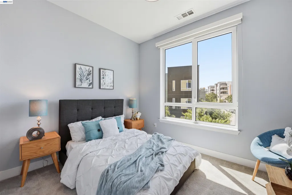 2339 Kinetic Common Fremont CA 94539