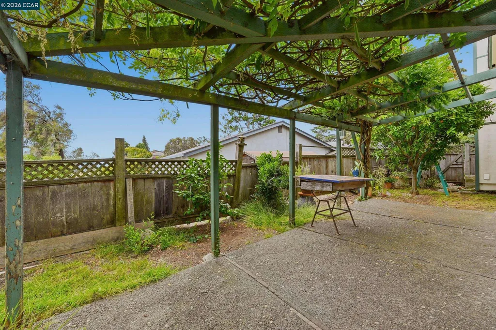 104 Gill Way Benicia CA 94510