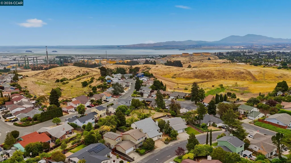 104 Gill Way Benicia CA 94510