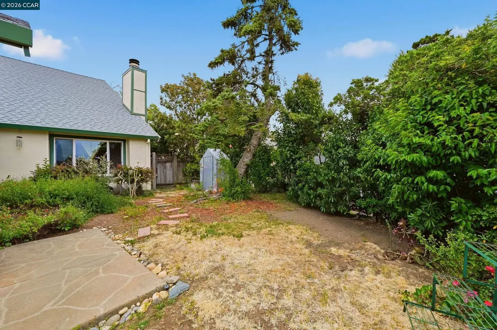 104 Gill Way Benicia CA 94510