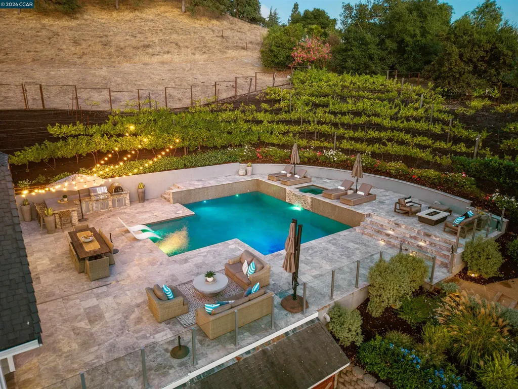 330 Twin Peaks Lane Alamo CA 94507