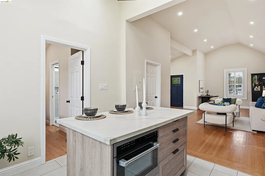 3214 Stuart Street Oakland CA 94602