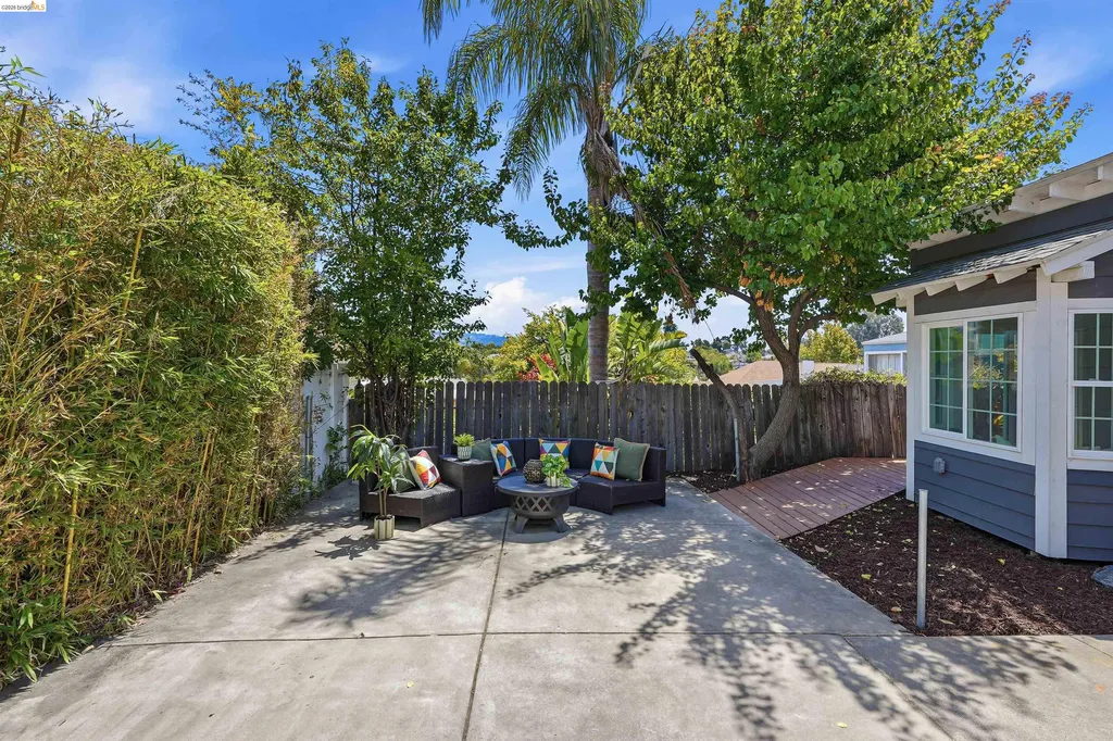 3214 Stuart Street Oakland CA 94602