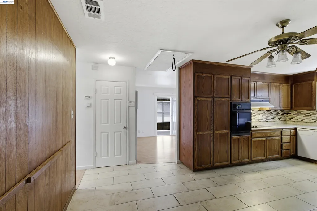 4426 Sacramento Avenue Fremont CA 94538