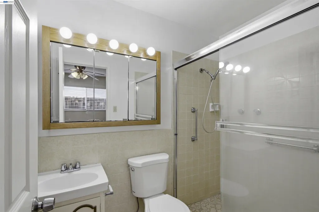 4426 Sacramento Avenue Fremont CA 94538