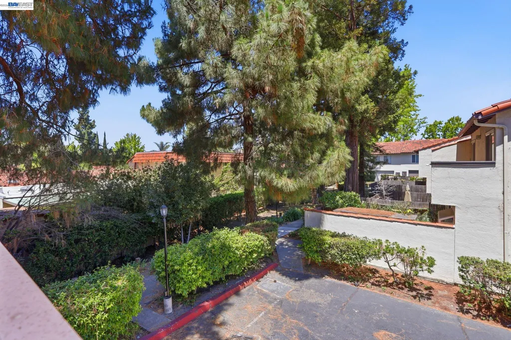 2060 Briscoe Terrace Fremont CA 94539