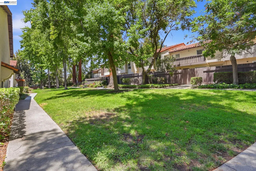 2060 Briscoe Terrace Fremont CA 94539