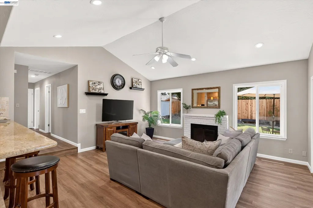 4634 Klamath Court Pleasanton CA 94566