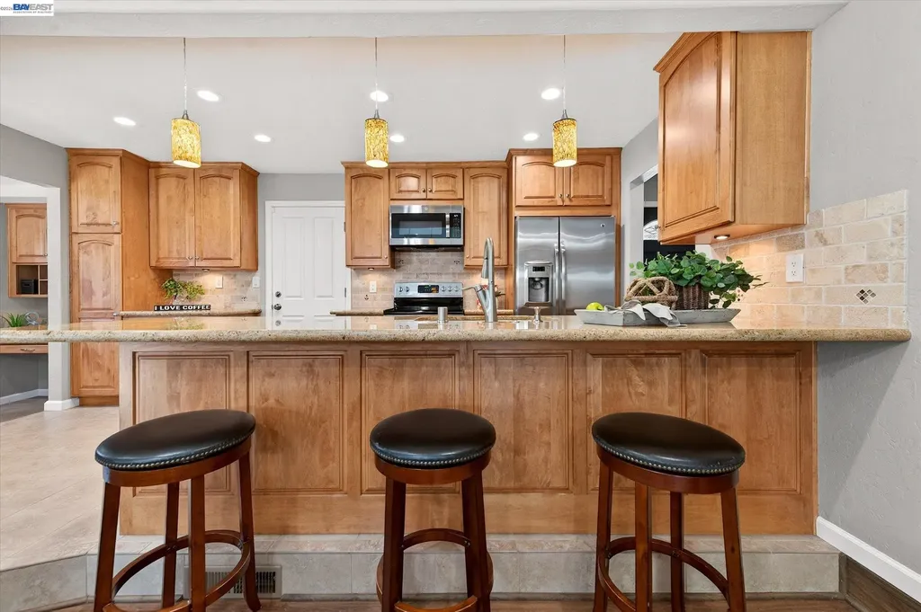 4634 Klamath Court Pleasanton CA 94566