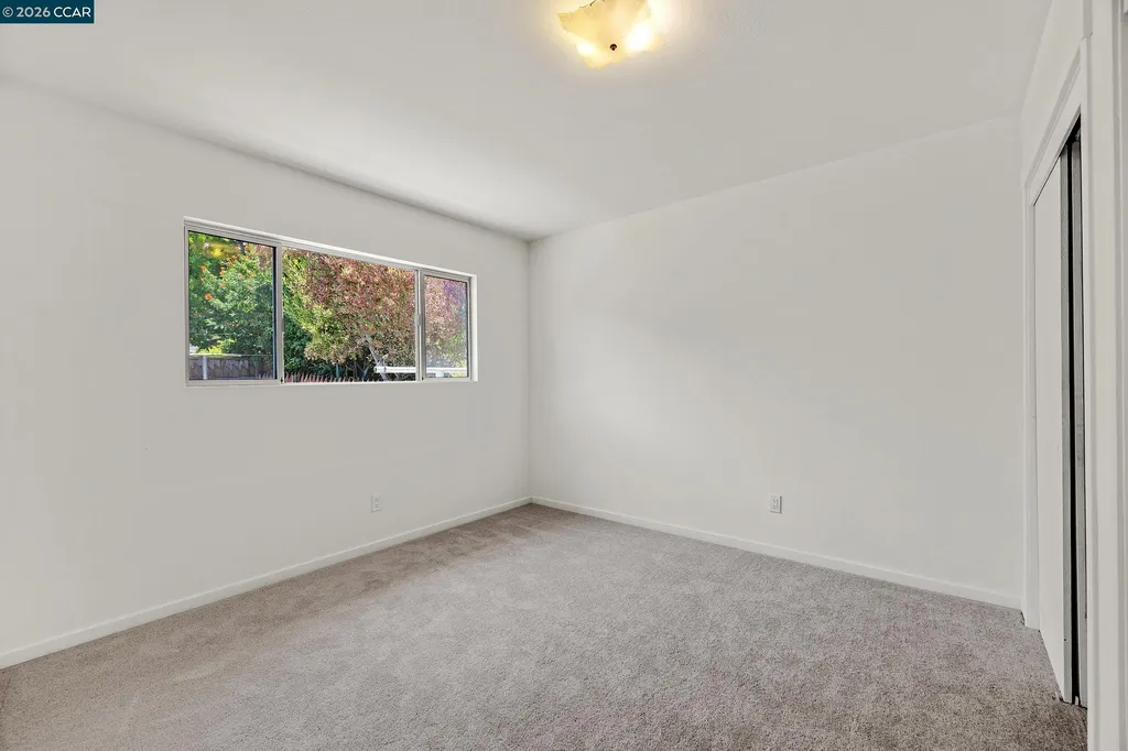 5512 Santa Cruz Avenue Richmond CA 94804