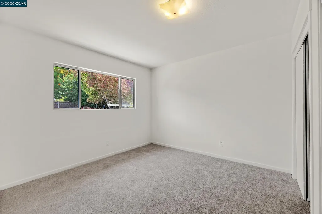5512 Santa Cruz Avenue Richmond CA 94804