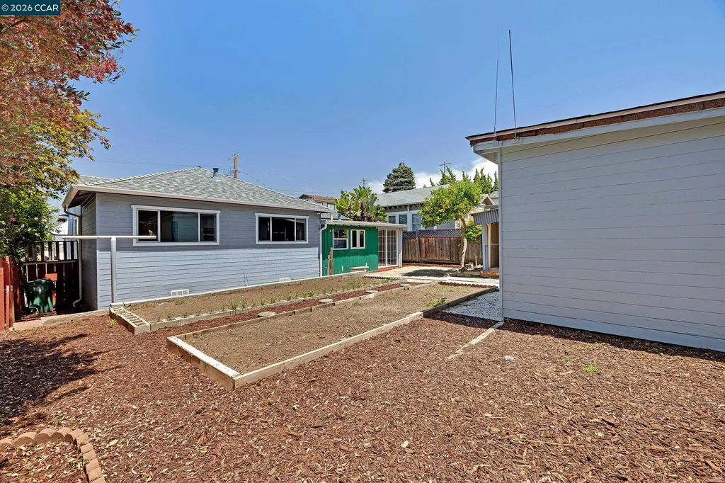 5512 Santa Cruz Avenue Richmond CA 94804