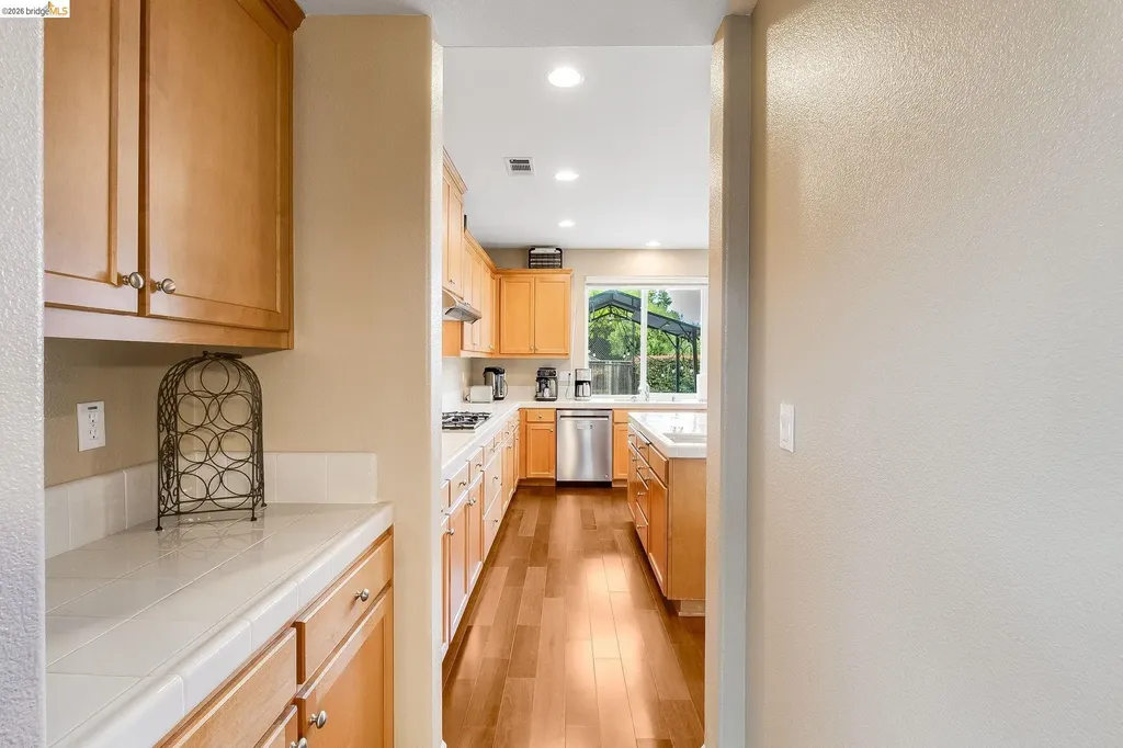 417 Mcallister Drive Benicia CA 94510