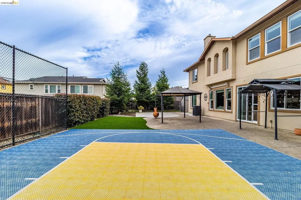 417 Mcallister Drive Benicia CA 94510
