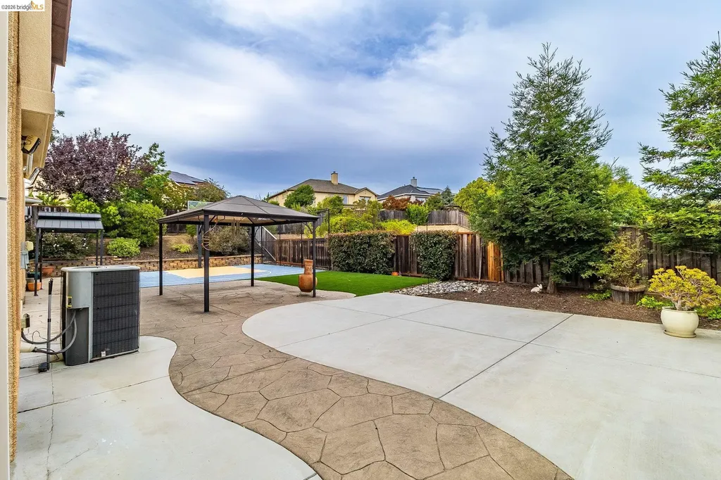 417 Mcallister Drive Benicia CA 94510