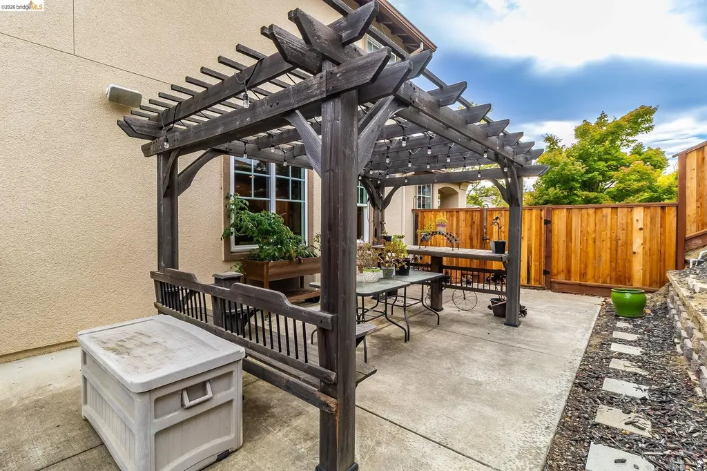 417 Mcallister Drive Benicia CA 94510