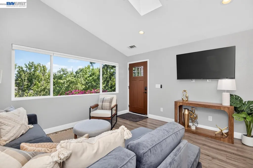 495 Adams Way Pleasanton CA 94566