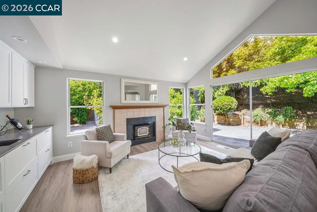 55 La Honda Court Clayton CA 94517