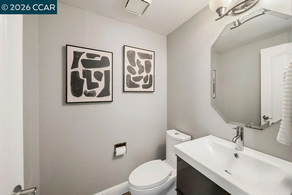 55 La Honda Court Clayton CA 94517