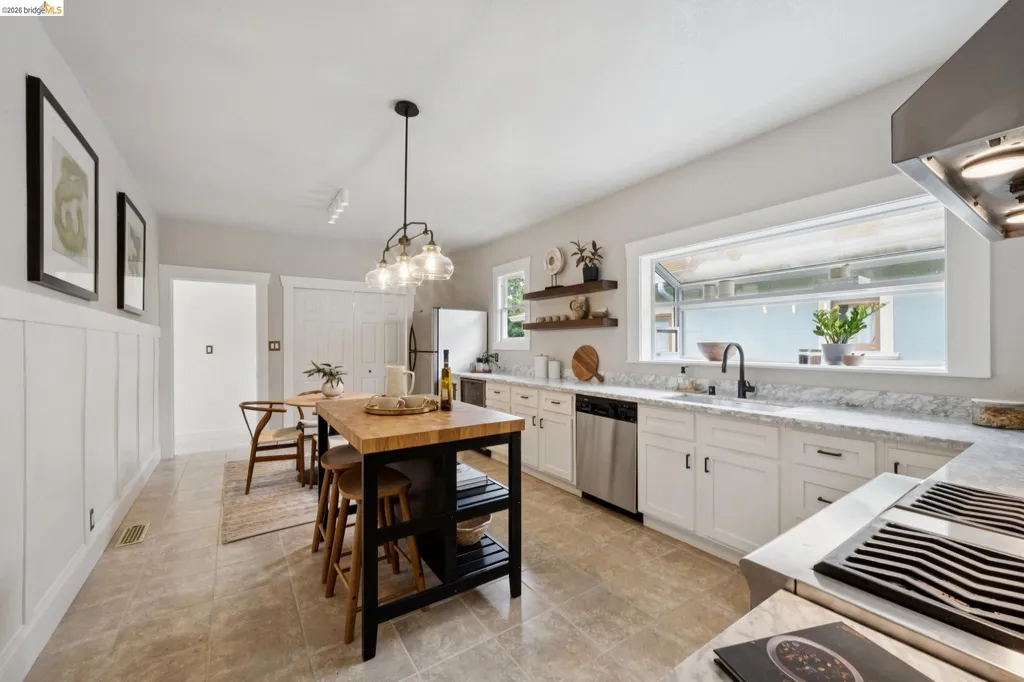 391 51st Street Oakland CA 94609