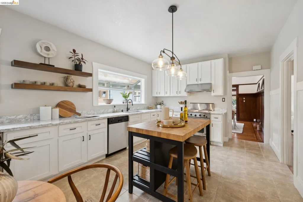 391 51st Street Oakland CA 94609