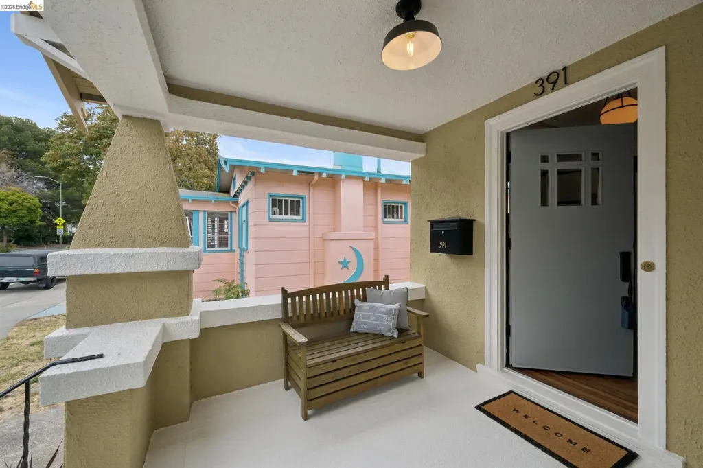 391 51st Street Oakland CA 94609