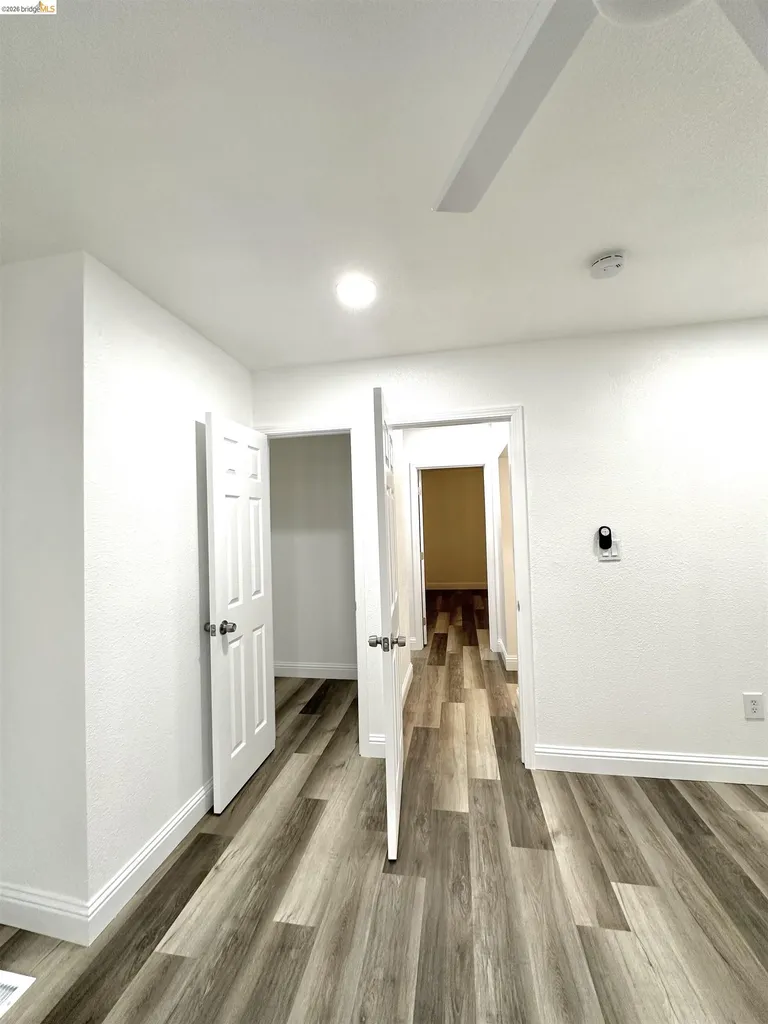 7724 Crest Avenue Oakland CA 94605