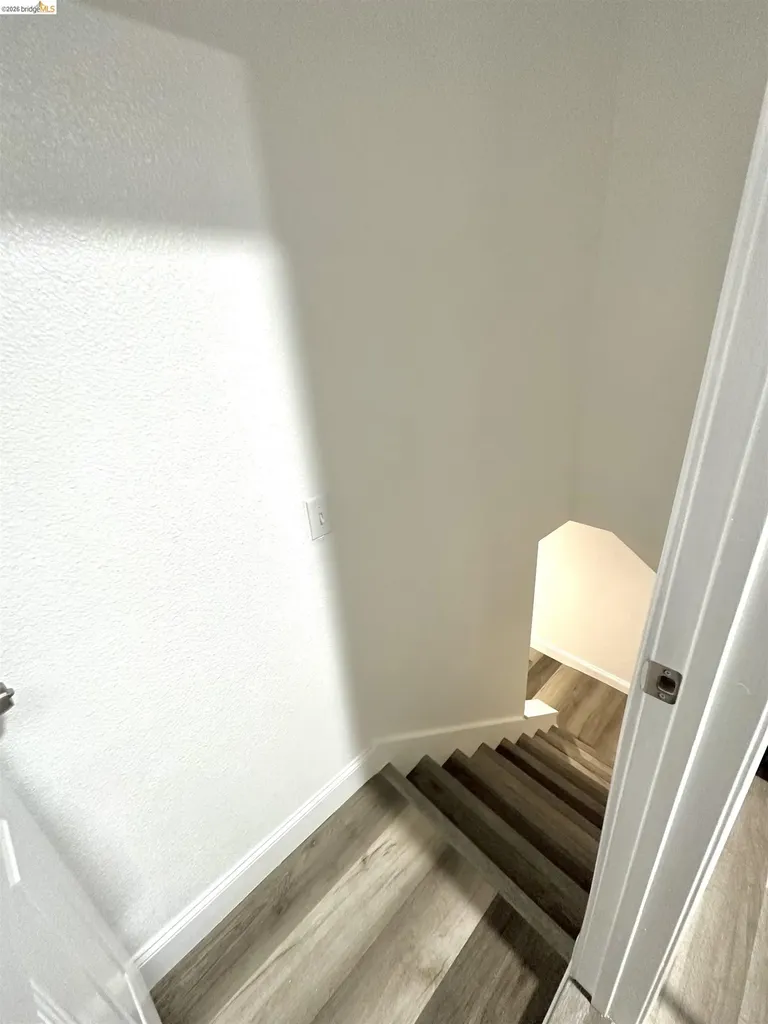 7724 Crest Avenue Oakland CA 94605