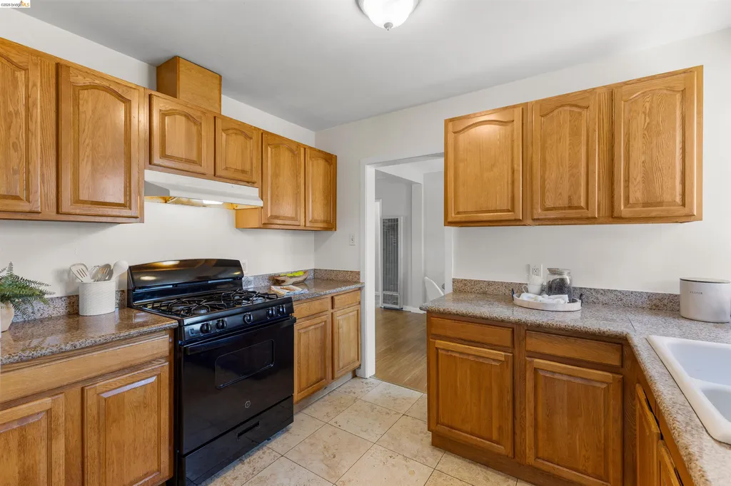 5101 Tehama Avenue Richmond CA 94804